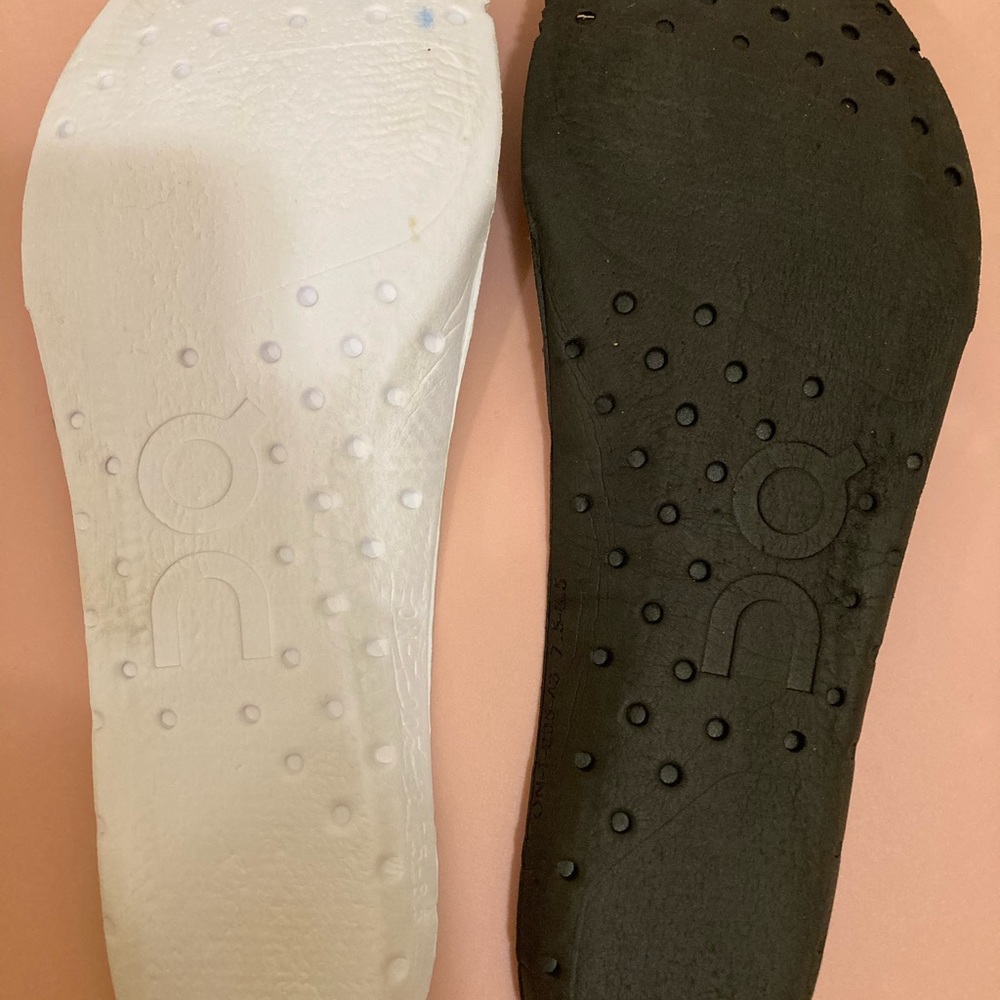 Women’s On clouds running shoes - Picture 11 of 11